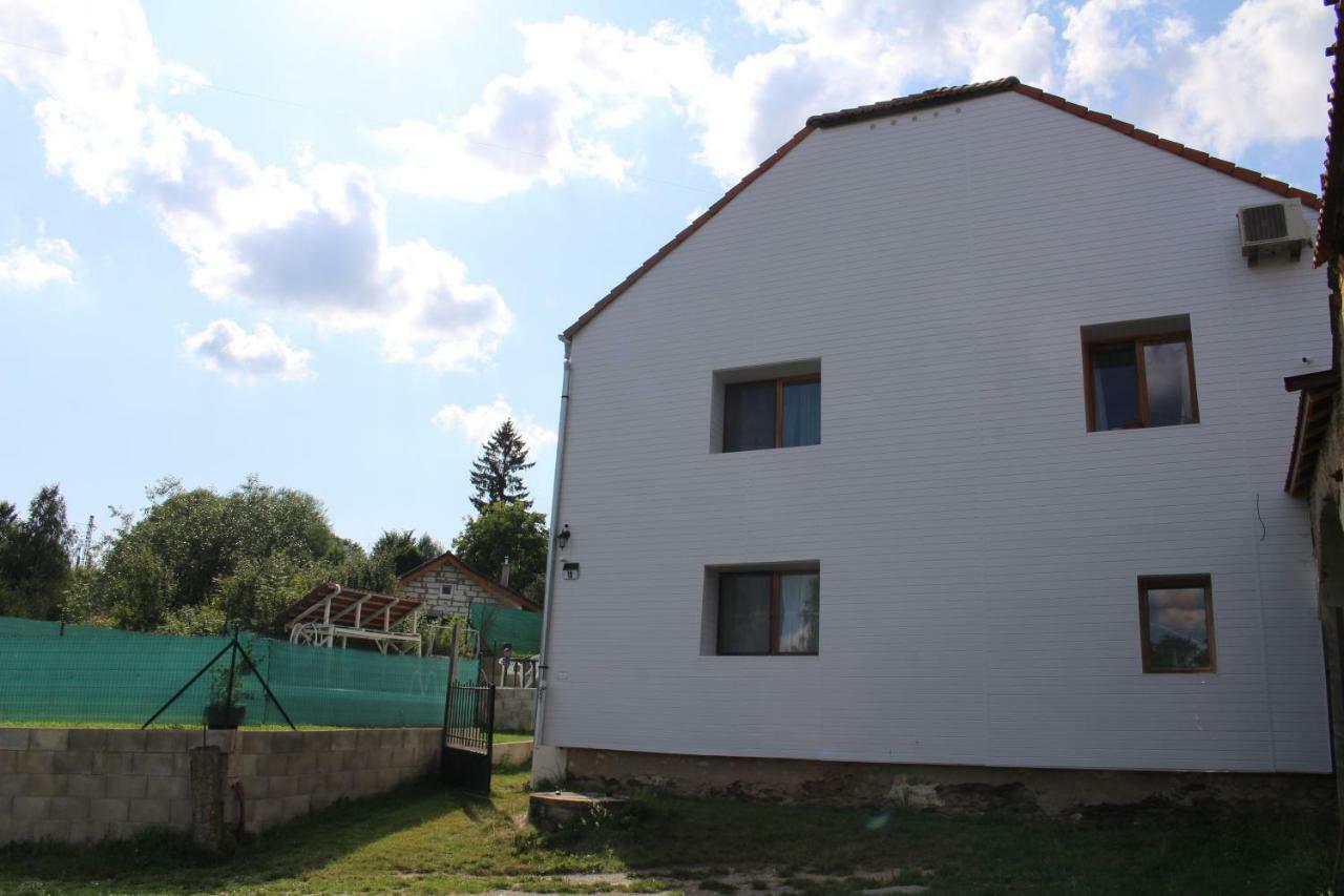 Ferienwohnung Apartman Suchdol Bujanov Exterior foto